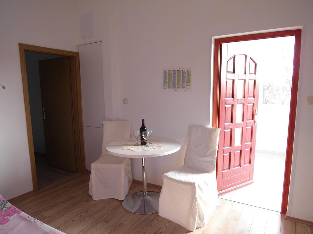 Apartment Antonio Sibenik Exterior photo